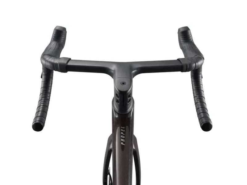 Giant Propel Advanced Pro 0-AXS Aero Road Bike in Obsidian Pulse-8