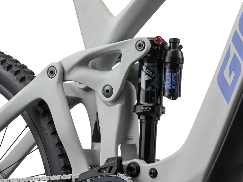 Giant Reign Advanced E+ 2 E-MTB in Moon Dust-2