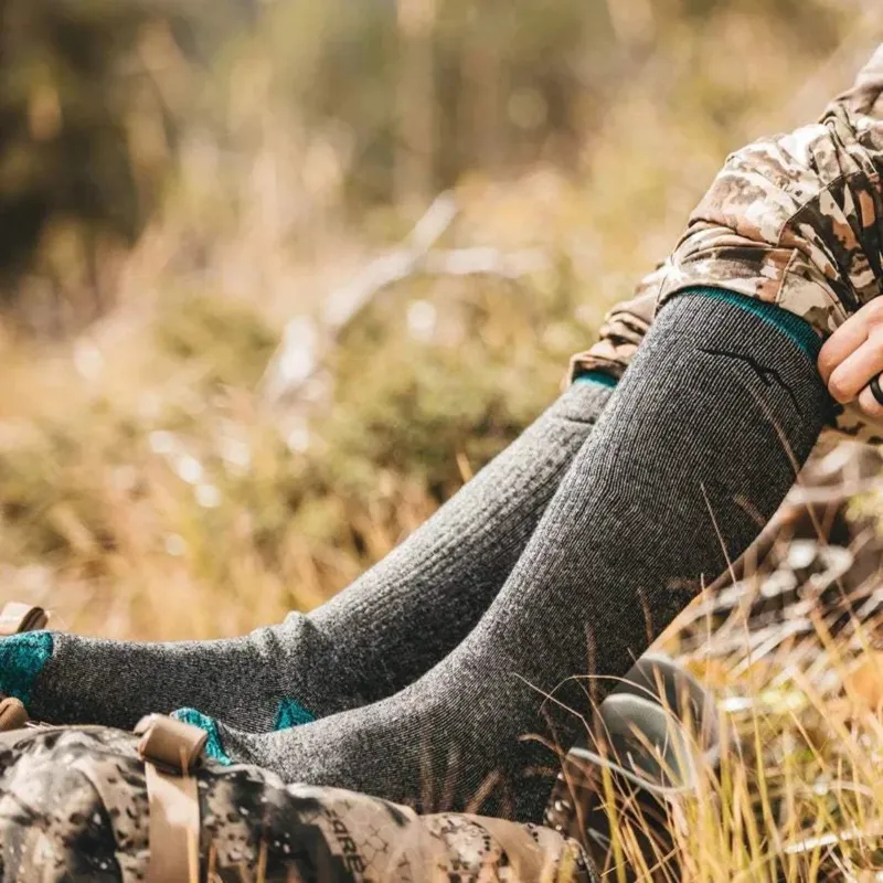 Darn Tough Women's Mountaineering OTC Heavyweight Full Cushion Sock