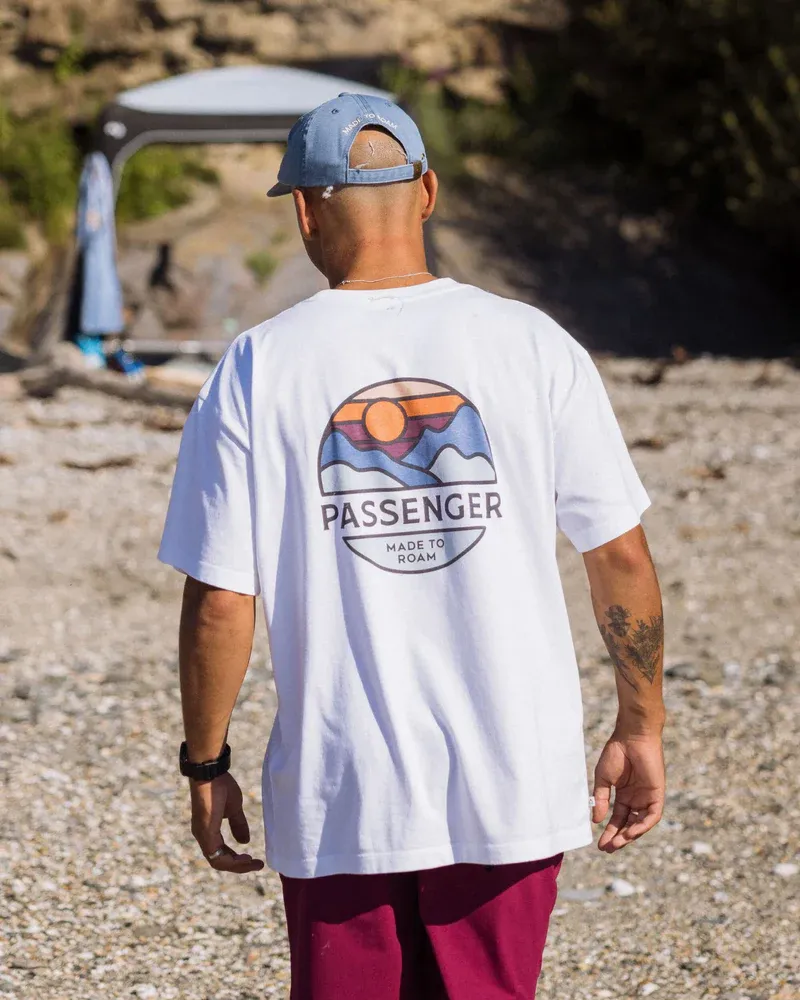 Passenger Men's Laidback Relaxed T-Shirt White Organic Cotton Casual Tee