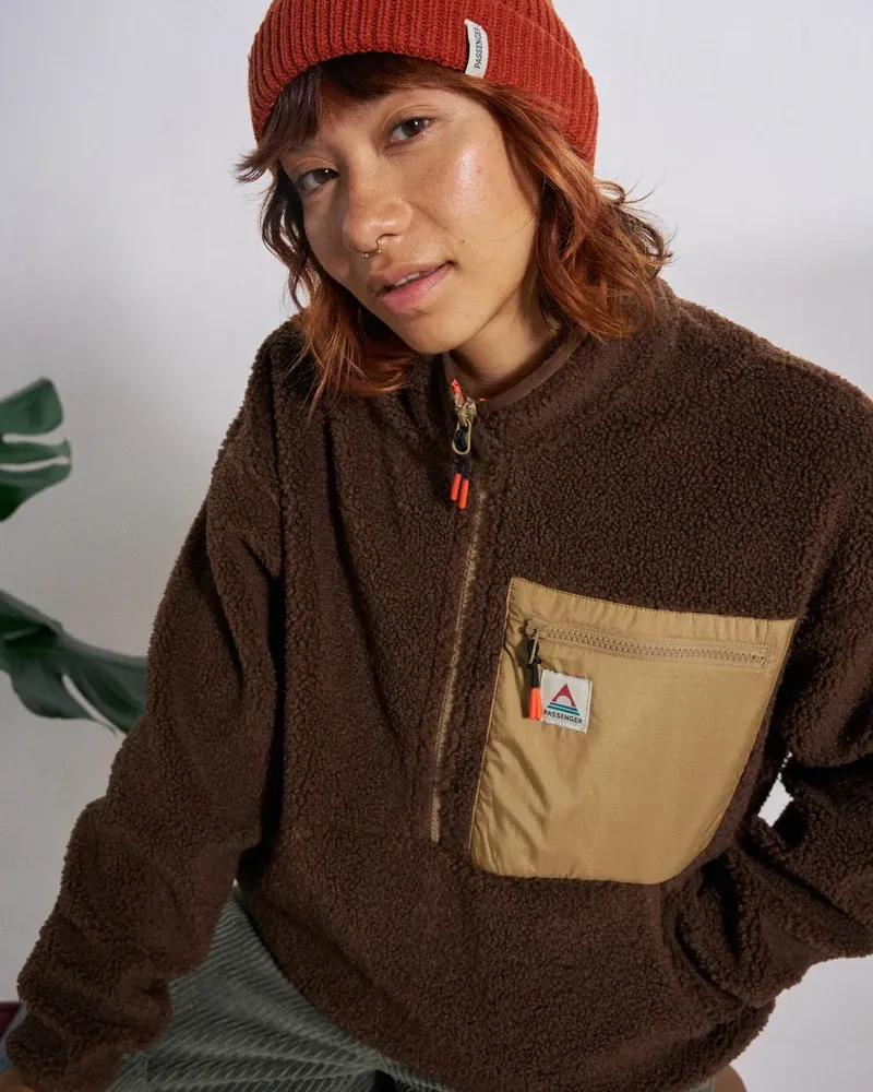 Passenger Women's Ravi Sherpa Cosy Fleece - Chestnut Brown-2