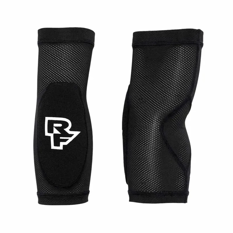 Race Face Charge Elbow Guard in Black