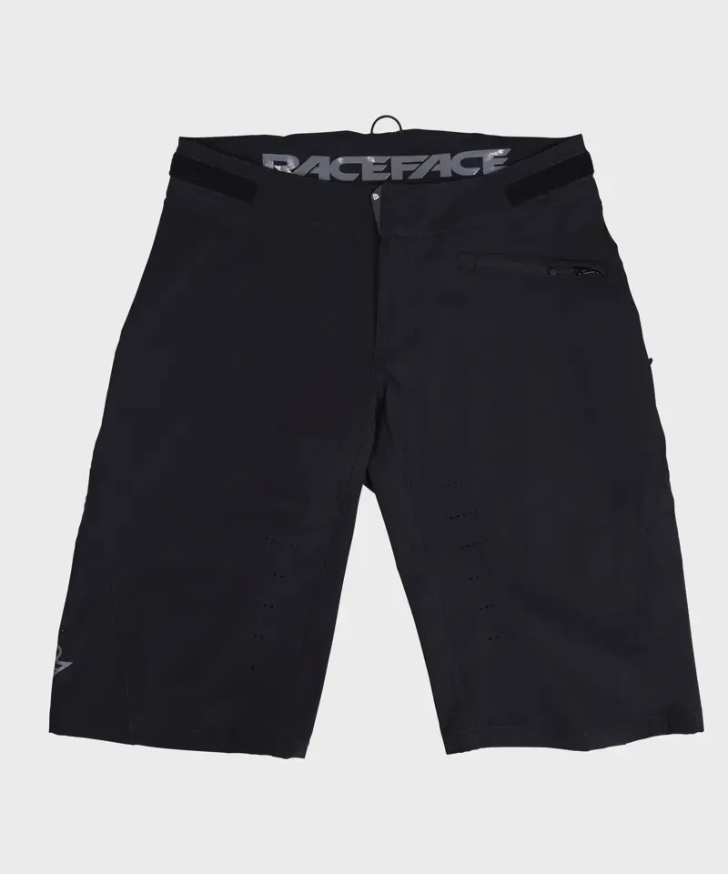 2021 Race Face Indy Womens Shorts in Black